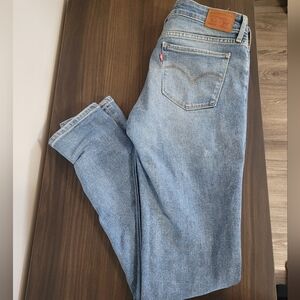 Levi's 711 Light Wash Mid-rise Skinny Jeans